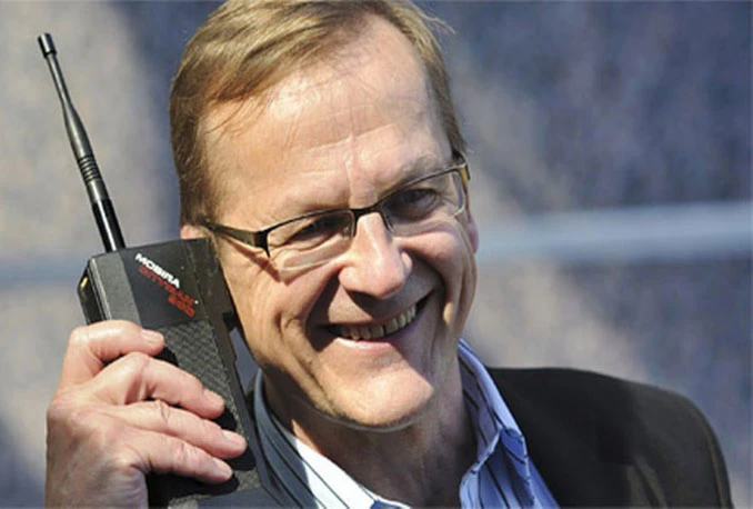 Preminuo Matti Makkonen, otac SMS poruka