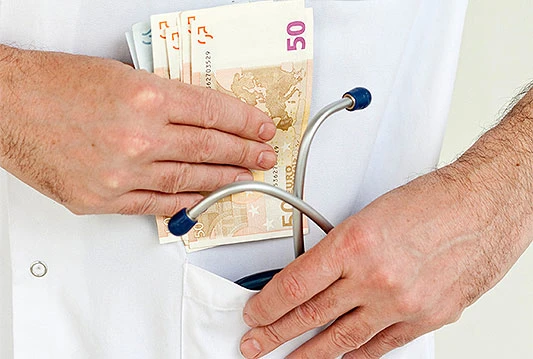 Nova skupina hrvatskih liječnika osuđena za primanje mita