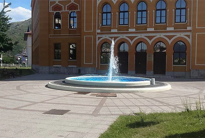 Proradila velika fontana na Španjolskom trgu