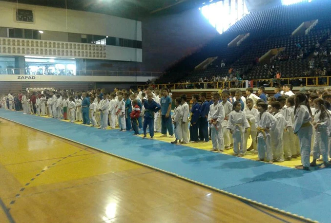 JK Neretva sa šest natjecatelja do četiri medalje
