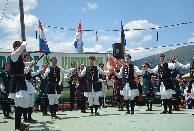 Dani kosidbe na Kupresu: Prvi koncert u Herceg Etno selu