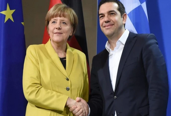 Merkel: Ako propadne euro, propada i Europa