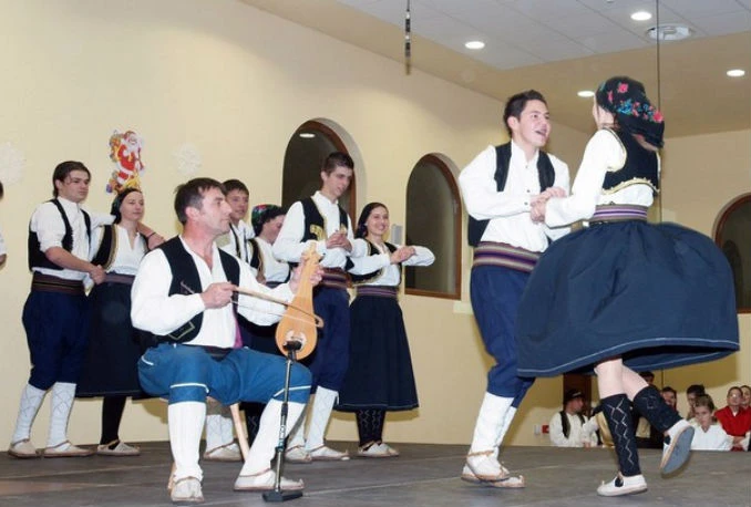 Folklorni virtuozi na IV.međunarodnoj večeri folklora 'Vionica 2015'