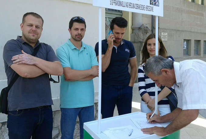 U Mostaru potpisivanje peticije podrške Naseru Oriću