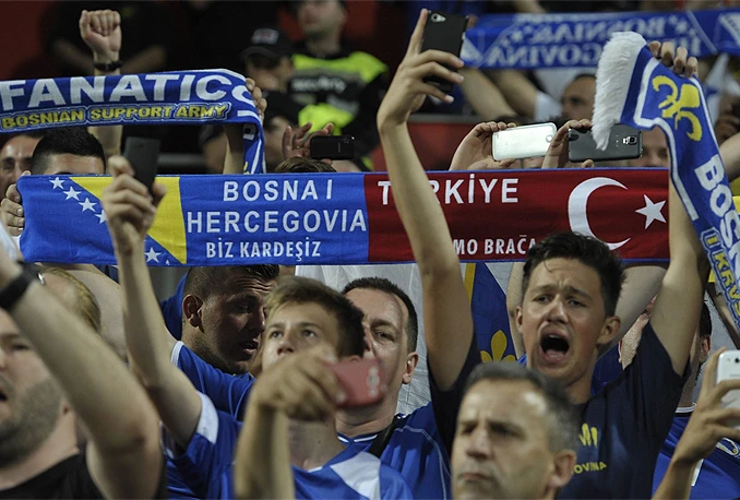 NS BiH osudio nepoštovanje himne i gaženje zastave Izraela u Zenici