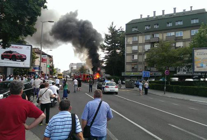 Beograd: Eksplodirao automobil, ozlijeđene tri osobe