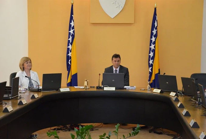 Novalićev ekspoze kao plan za rad, pružena ruka DF-u