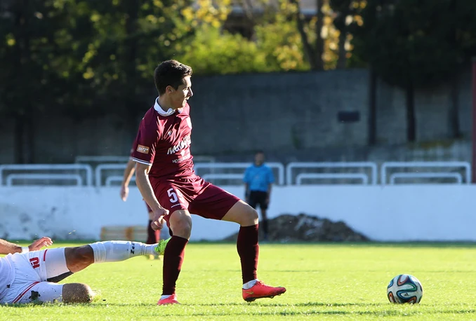 Novopečeni reprezentativac BiH na meti HSV-a