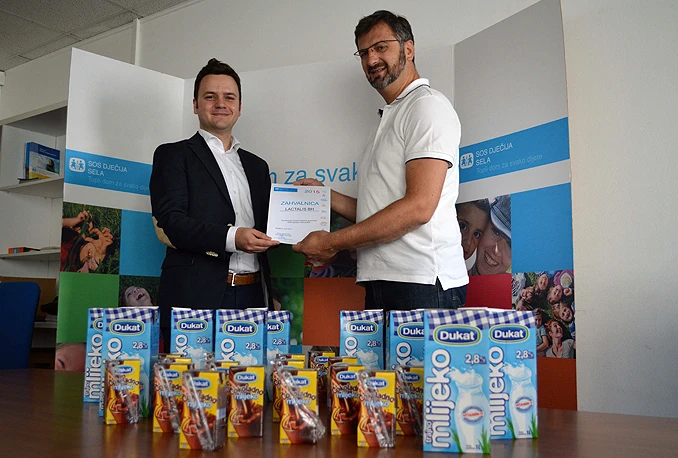 Lactalis darovao pet tona mlijeka Dječjim selima BiH