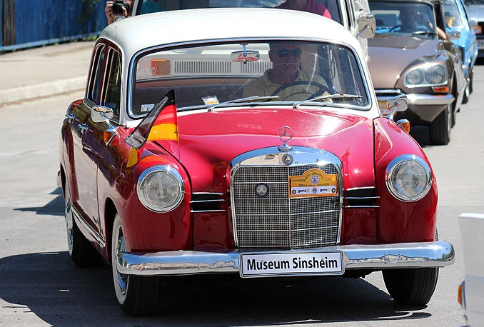 Oldtimeri prodefilirali gradovima Hercegovine