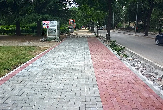 Ljudi moji, je li to moguće: Mostar s novim nogostupom dobiva biciklističku stazu