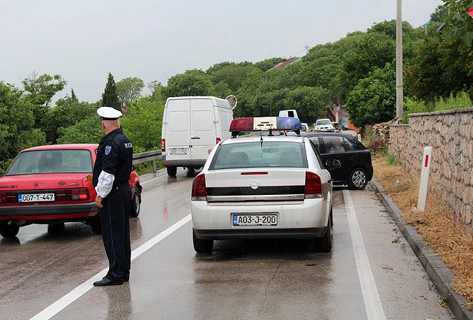 Sudar automobila između Mostara i Širokog Brijega