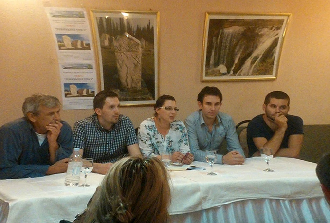 Javne ustanove su postale privatne ustanove za politički podobne