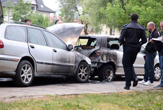 U Sarajevu tijekom noći izgorjela četiri automobila