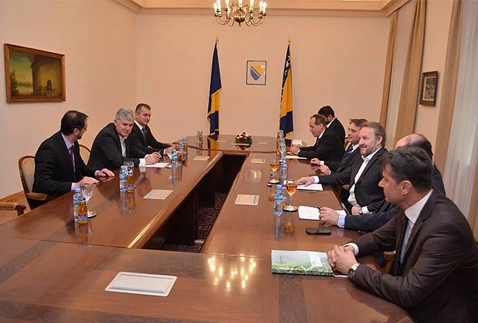 Narušen odnos koalicijskih partnera: Vlada FBiH tone dublje u krizu!