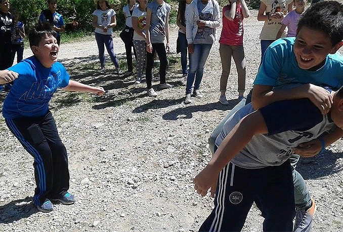 Blagaj: Učenici uživali na igrama bez granica i predrasuda