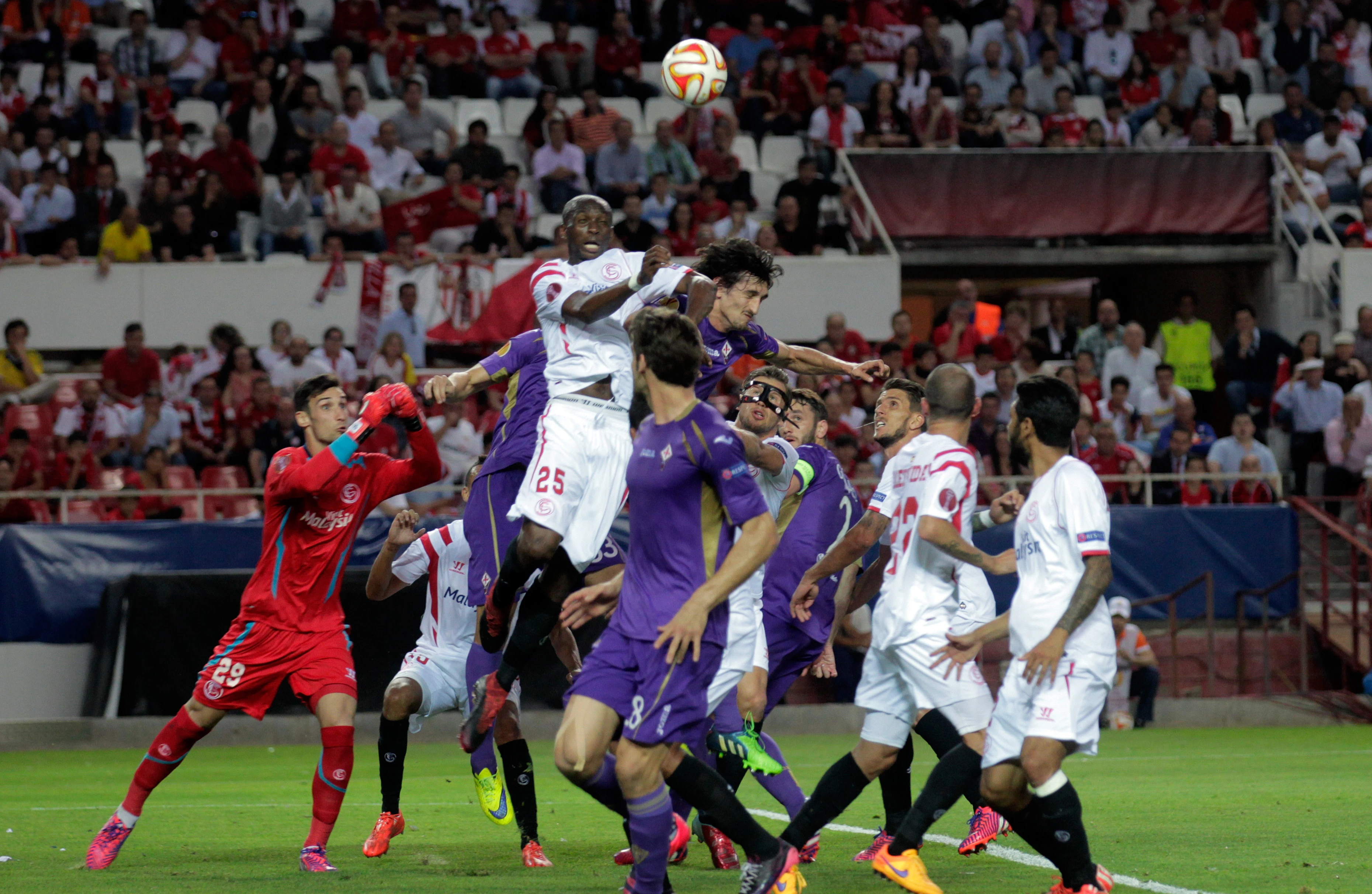 Ništa od talijanskog finala: Sevilla deklasirala Viole, Dnipro iznenadio Napoli