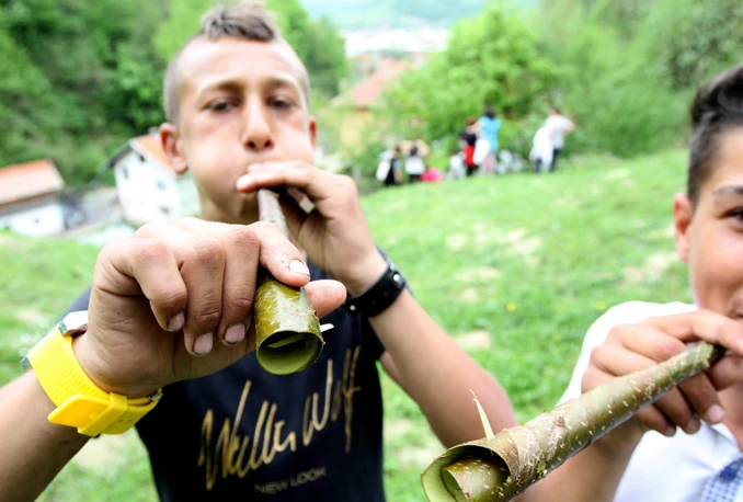 Romi danas slave Đurđevdan
