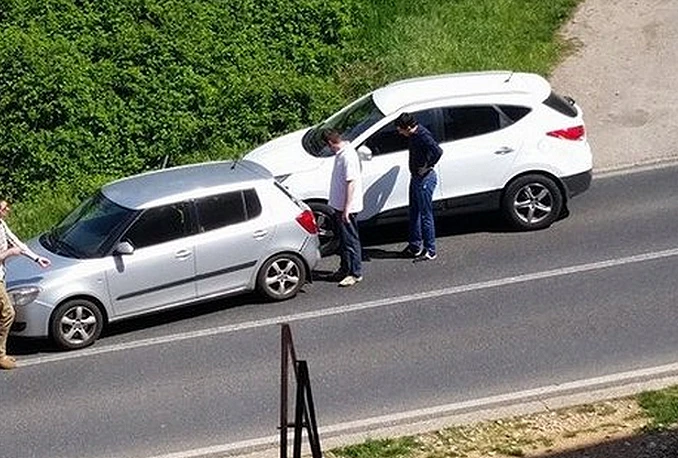 Kaplan u lakšem sudaru u Mostaru