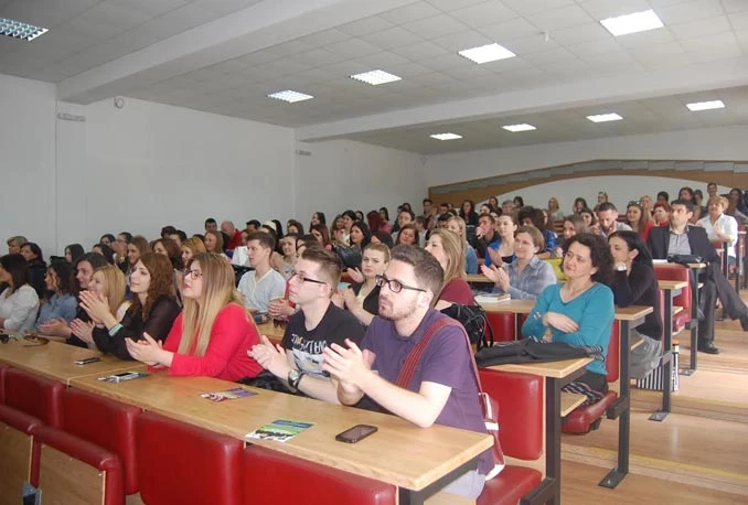 Dodijeljena priznanja najboljim studentima Fakulteta humanističkih nauka
