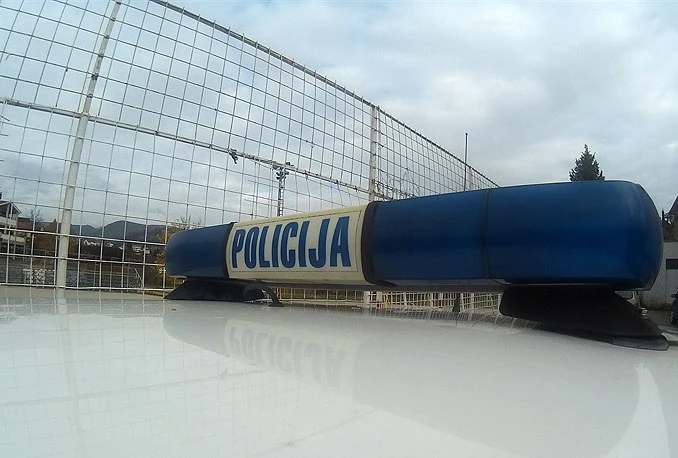 Grude: Bomba na automobilu