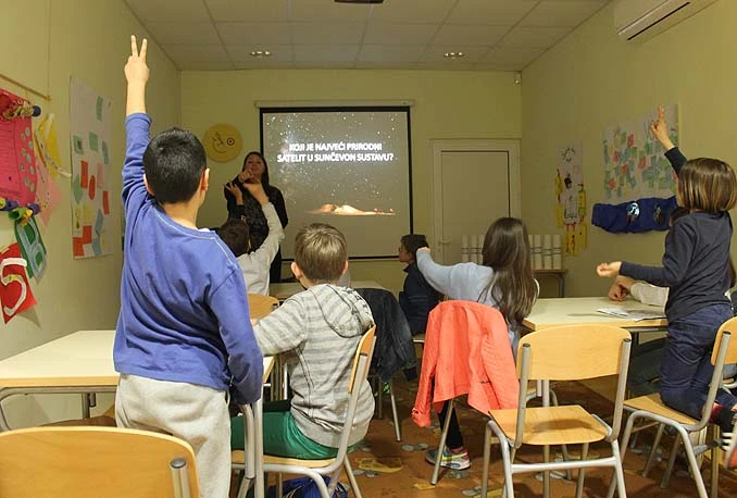 Nove zvijezde: Diplome za male astronome u Mostaru