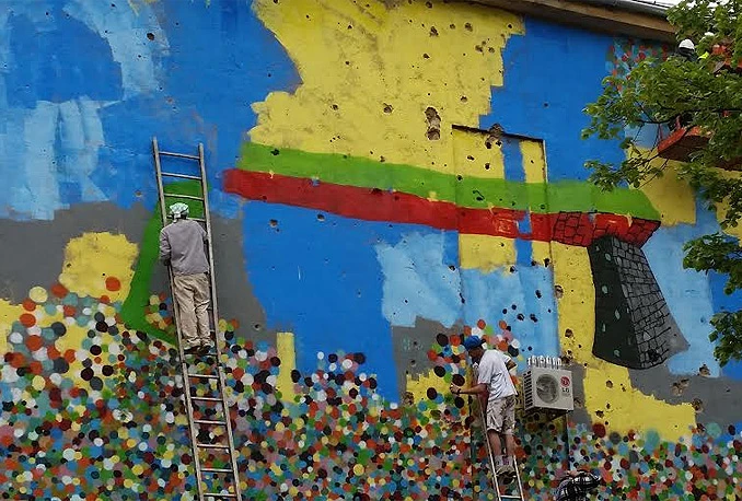Grafiti po Mostaru znače slobodu i sreću