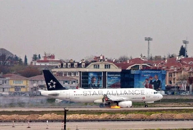 Zapalio se motor aviona Turkish Airlinesa: U Istanbul sletio iz drugog pokušaja