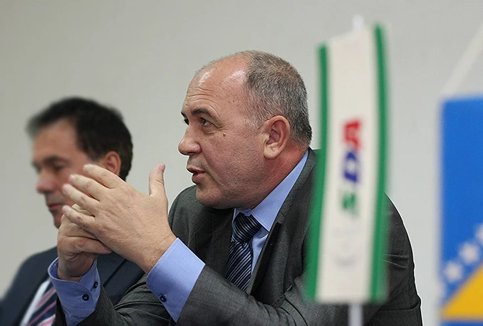Rat za čelo hercegovačkog SDA