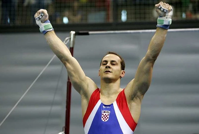 Hrvat Mario Možnik europski prvak u vježbi na preči