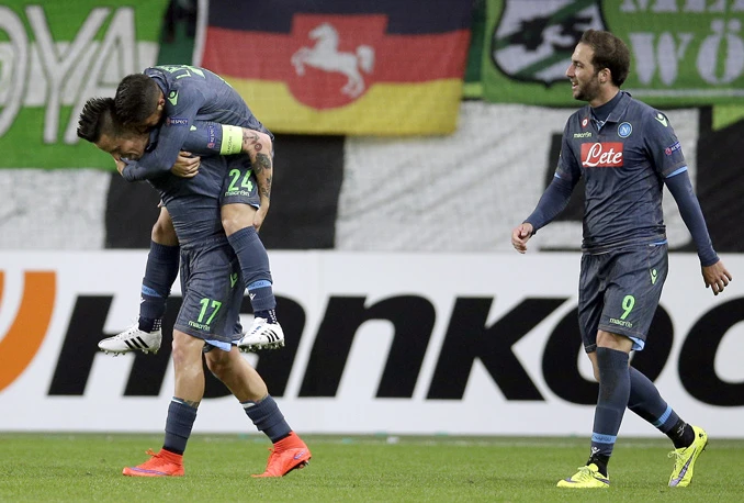 Napoli i Zenit na korak do polufinala