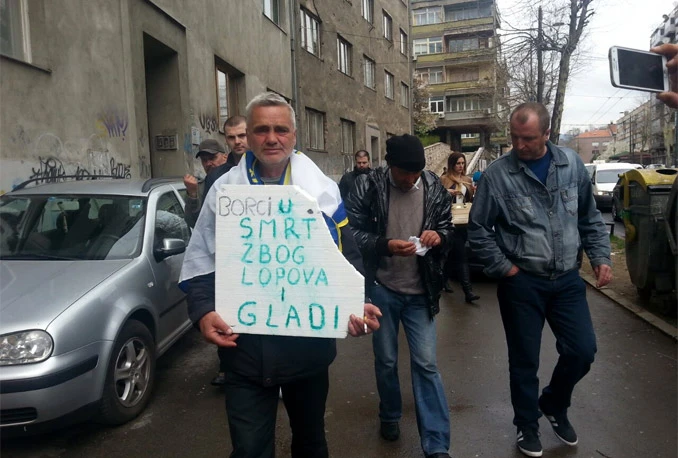 Borcima policija oduzela benzin; Dobili posao u Šipadu