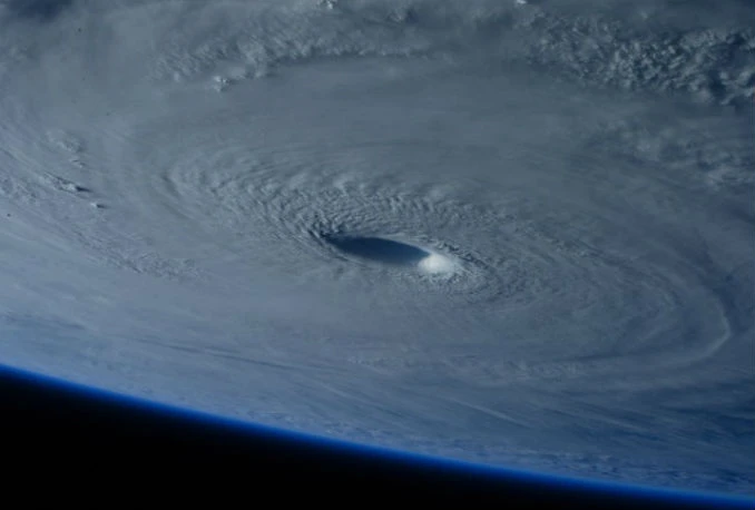 Uoči dolaska tajfuna Maysak evakuirano 24.000 ljudi