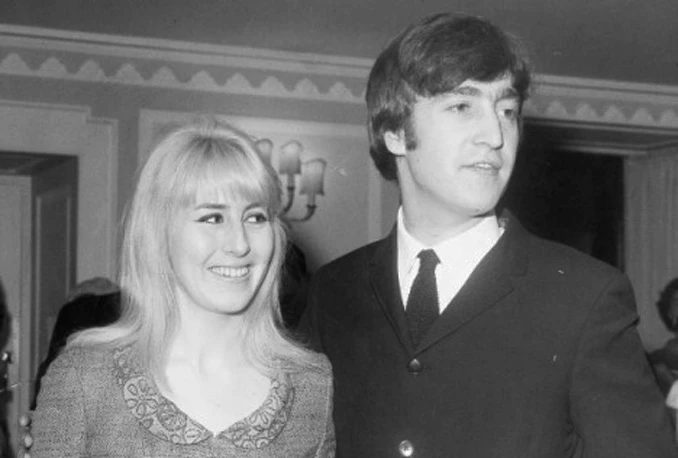 Cynthia Lennon, prva supruga Johna Lennona, preminula od raka