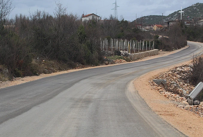BiH asfaltira autoput u Crnoj Gori