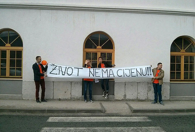 Zaštita pješaka: U Mostaru akcija ''Život nema cijenu''