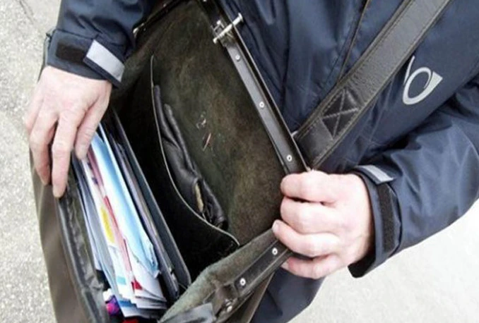Poštar u stanu držao 7.000 pisama