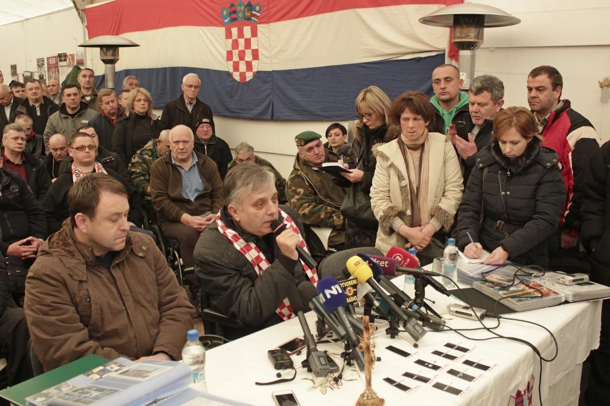 Branitelji iz Savske potpisali peticiju ''Stop političkim hapšenjima''