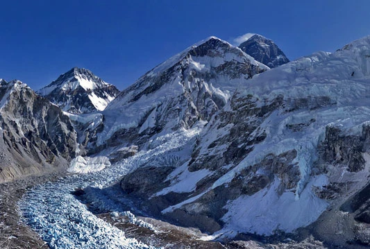 Nepal produžio dozvole za uspon na Everest