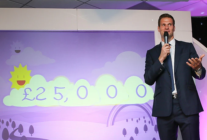 Asmir Begović u ponedjeljak otvara sportsko igralište za kojeg je donirao novac