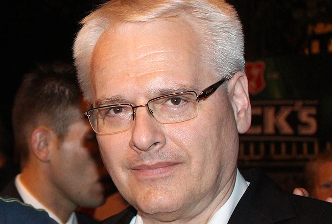 Josipović o ''čardaku podignutom nelegalno''