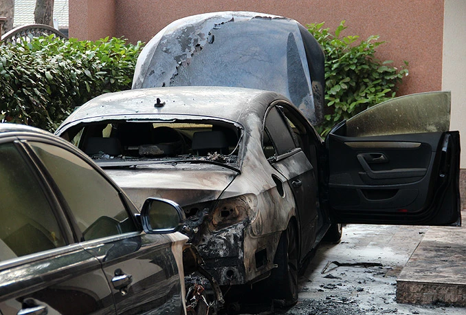 Požar na automobilima u Mostaru ipak podmetnut