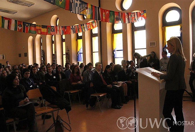 Mostar: Srednjoškolci iz svijeta raspravljaju globalnim problemima
