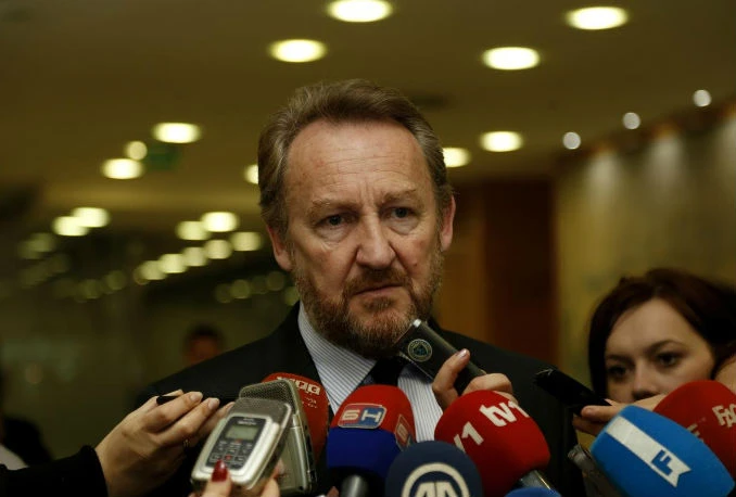 Izetbegović: Netko je namjerno "otrovao" odnose DF-a i SDA