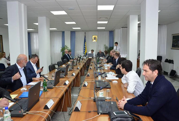 Vlada FBiH preuzima arhivu HOS-a