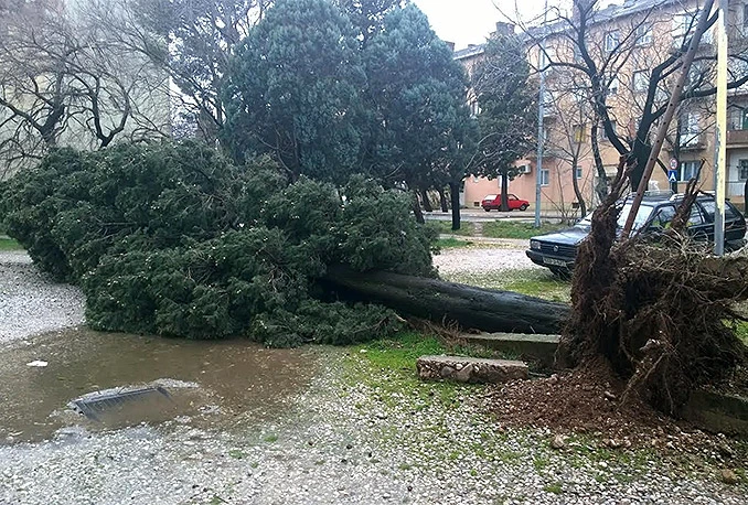 Mostar: Jak vjetar stvara probleme