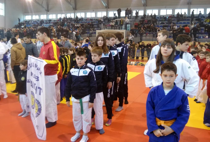 Ajvaz ponovno briljirao, JK Neretva osvojial devet medalja