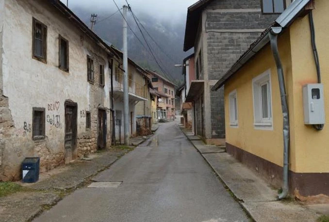 Od kraljeva do pustoši: Tužna priča grada sa samo jednom zaposlenom osobom