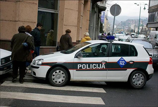Ljubuški: Uhićen dvojac koji je napao radnicu kladionice