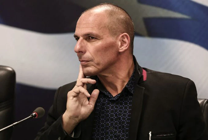 Zvijezda je rođena: Njemački mediji poludjeli za ''cool'' Varufakisom